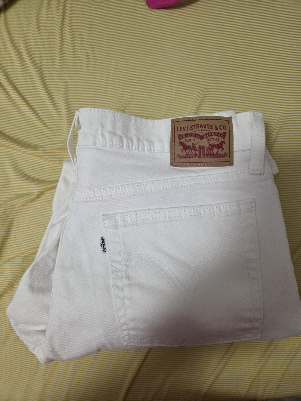 Levi's White Women's Straight Jeans